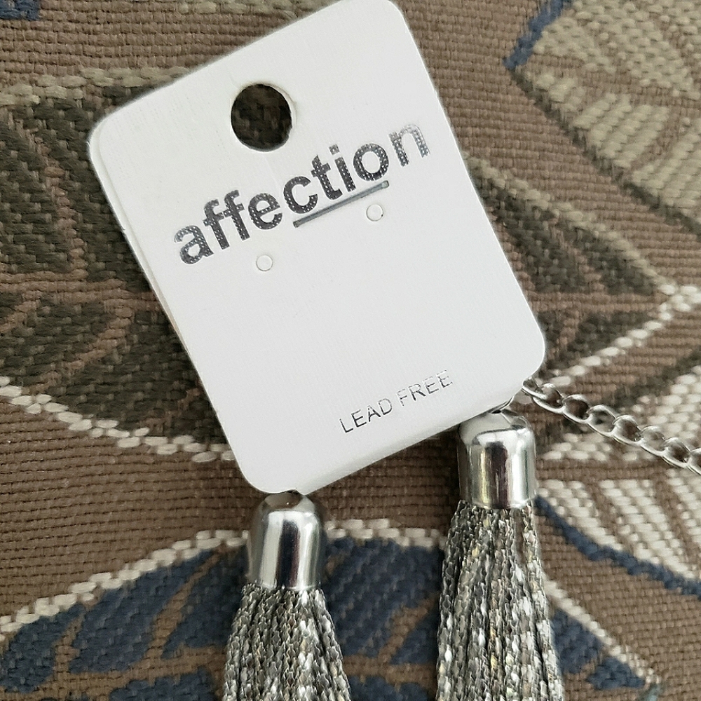 NEW Affection Multi-strand Chain Layered Necklace - Picture 6 of 8